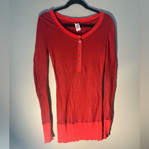 EUC Free People Scarlet Long Sleeve Henley Tunic - medium - Picture 1 of 9